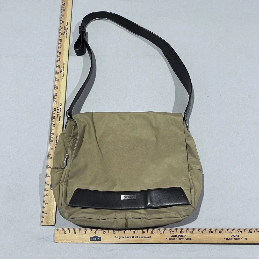 Vintage Tumi Womens Beige Crossbody Shoulder Messanger Bag Purse Leather Trim